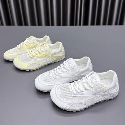Sommer neue weiche Leder Mesh atmungsaktiv und leichte Damen vielseitige Freizeitsportschuhe