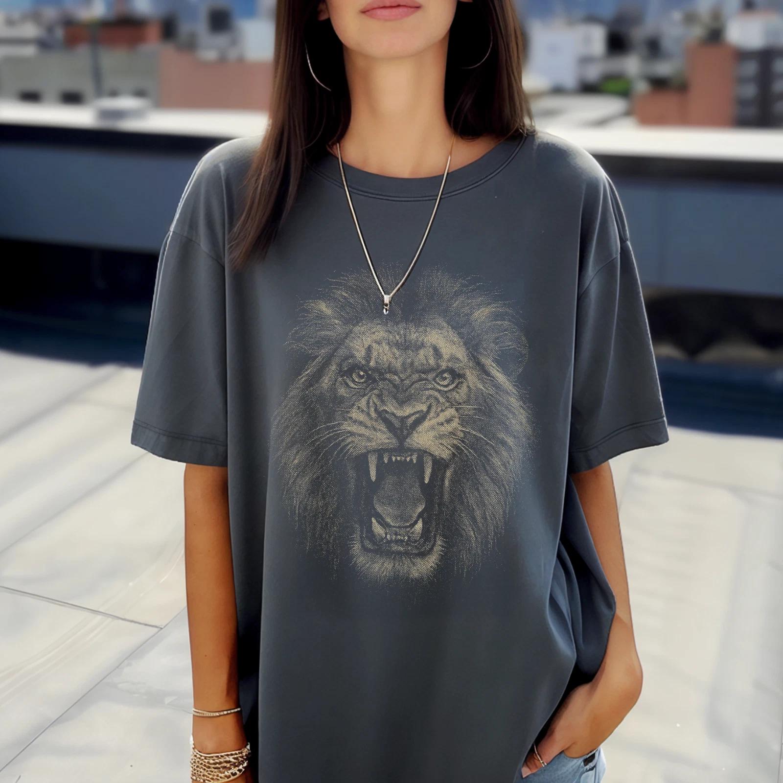 Величественный Лев Футболка | Рычащий Графический Футболка, Унисекс Подарок Любителю Животных 2XL