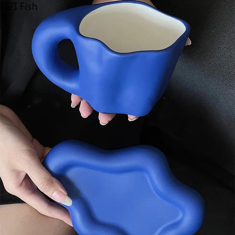 Modrý keramický hrnek Kancelářský šálek na vodu Odpolední čaj Kávový šálek Sada podšálek Snídaně šálek na mléko Evropská domácí kreativní sada na pití