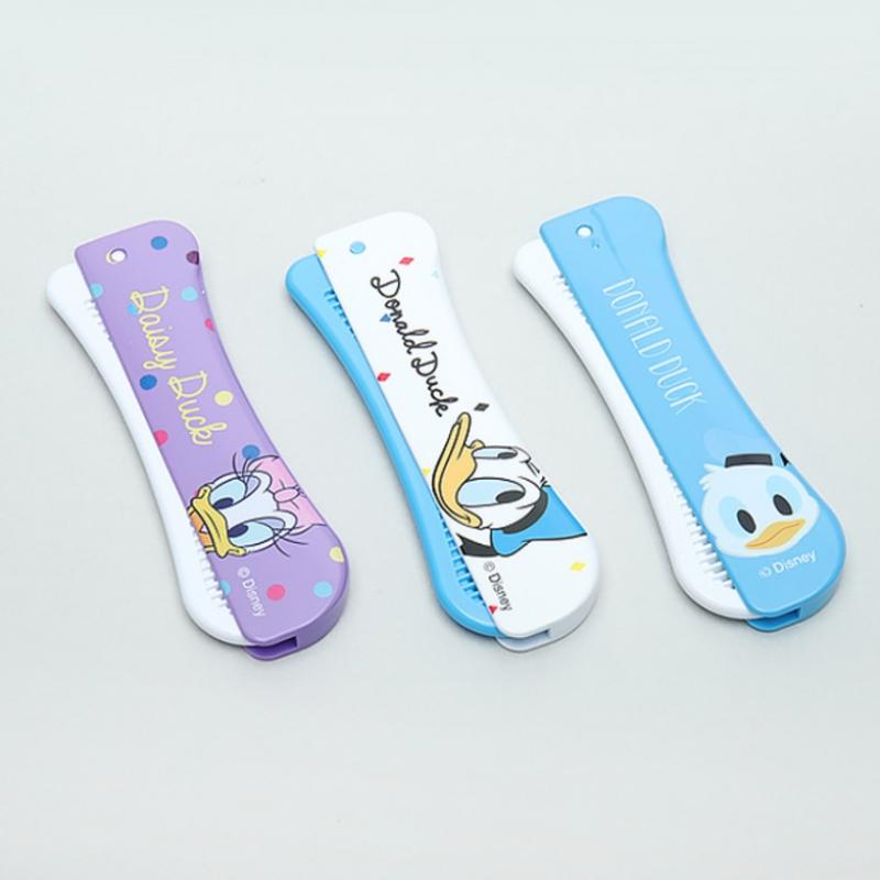 Daiso Disney Mickey Friends Foldable Comb