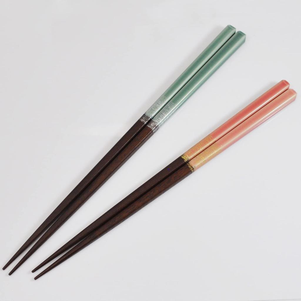 Ein Paar lackierte Essstäbchen mit einer Kiste aus Paulowniaholz und einem Essstäbchenhalter 2, hergestellt in Japan, Honoka, Paare,