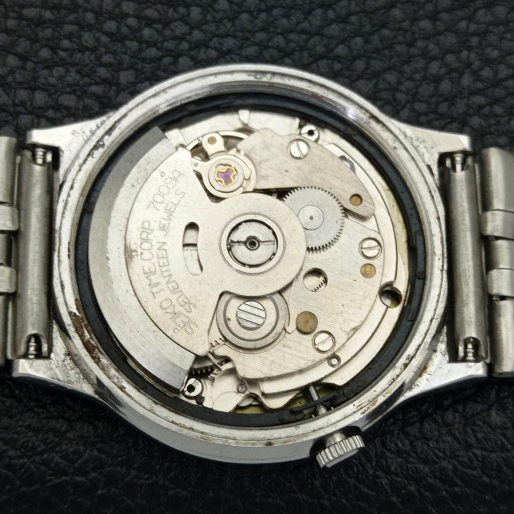 GENUINE VINTAGE SEIKO AUTOMATIC 7009A JAPAN MENS GREEN DIAL WATCH a701682-5 R206c-a701682