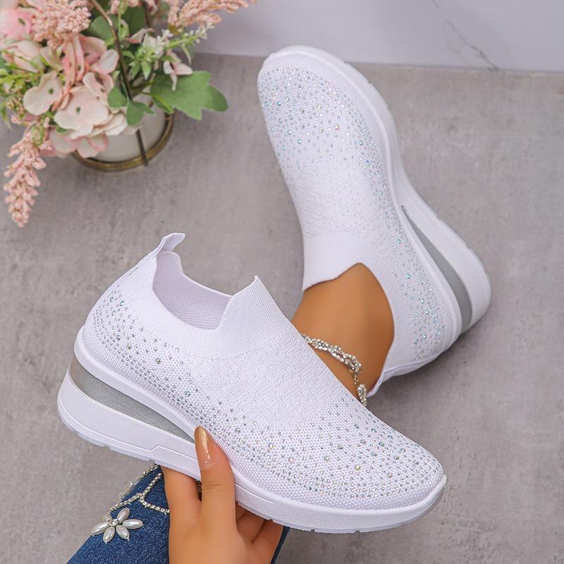 New large size spring and autumn new fashion casual rhinestone flying weaving women's sports style casual women's single shoes