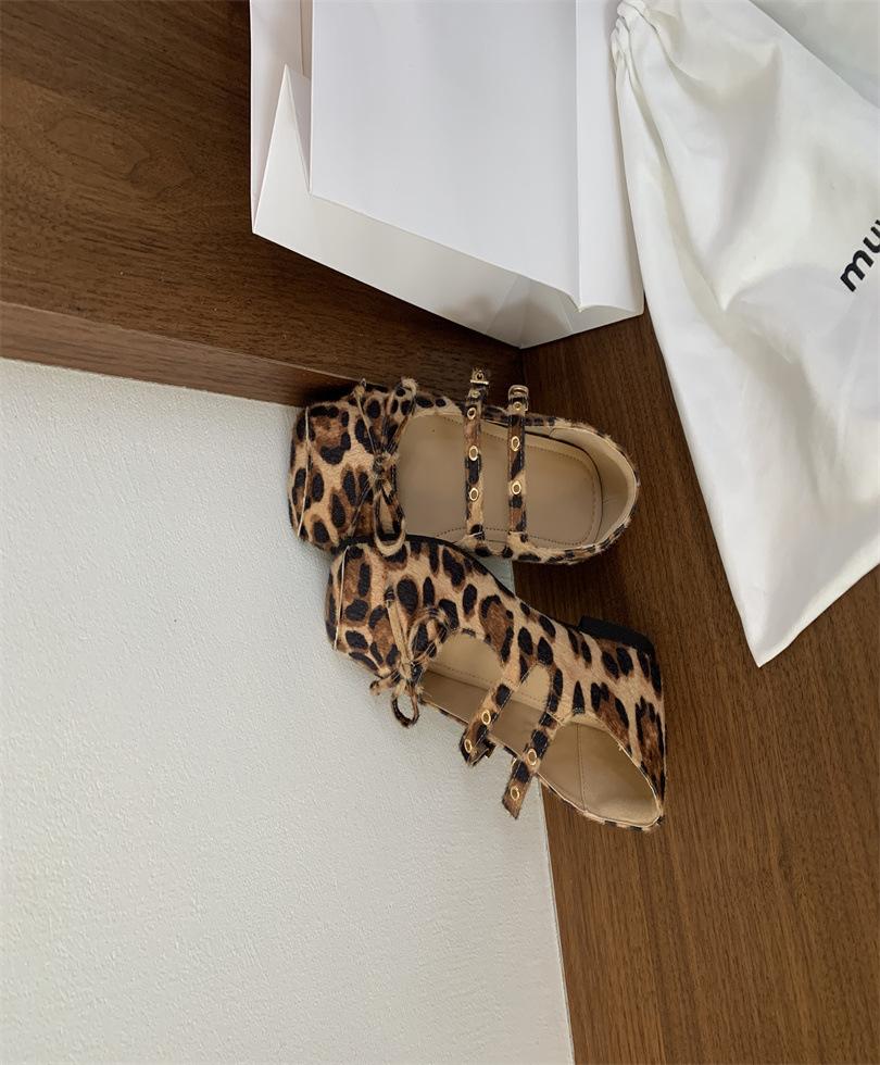 

Туфли-балетки Yuguang женские верхняя одежда фея стиль бант квадратный носок плоские туфли Мэри Джейн с юбкой одинарная обувь 39 цветной печати леопарда