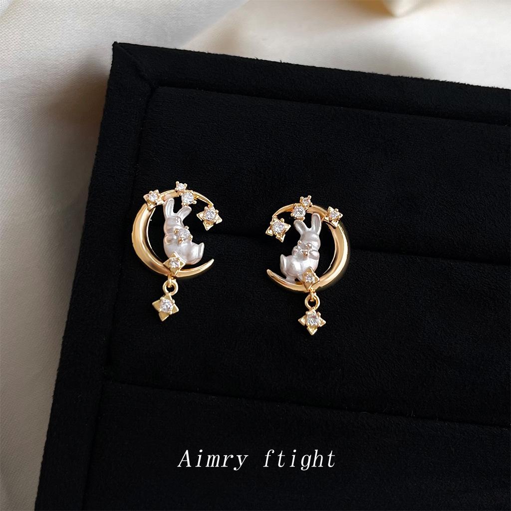 Moon Rabbit~ Original micro-inlaid zircon needle electroplating painted moon new earrings, fresh and sweet stud earrings