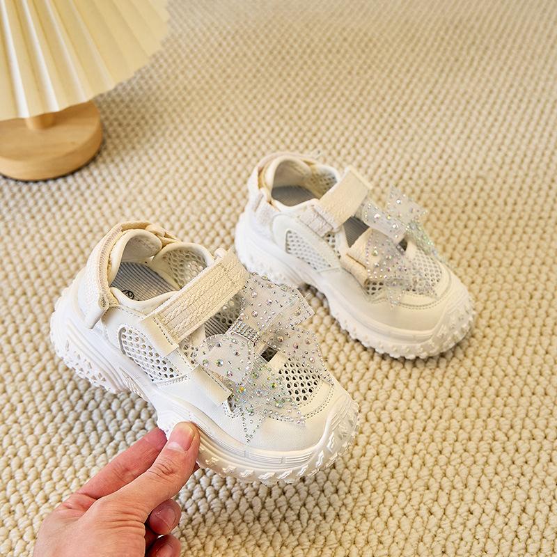 

Детские спортивные сандалии Повседневные сетчатые дышащие Туфли принцессы для девочек Блестящий кружевной бант 2025 Лето Детские кроссовки Нескользящие Тренд 26 бежевый