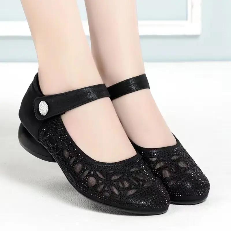

Модные сетчатые туфли на низком каблуке, элегантные черные туфли с полыми ромбами из страз, женская обувь с круглым носком, мокасины с кристаллами оптом 40