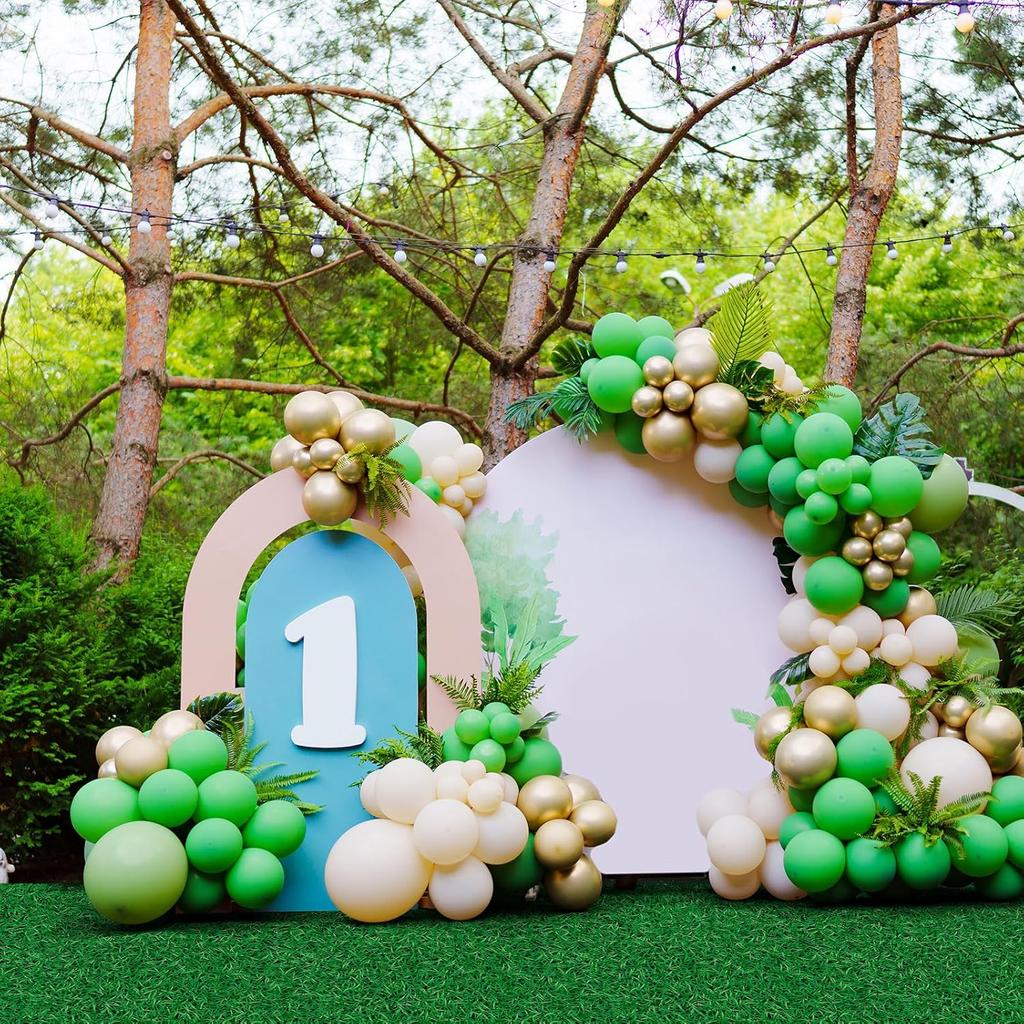 Timgle Disposable Grass Plastic Carpet Runner Indoor Outdoor Faux Grass Rug for Floor Patio Lawn Balcony Birthday Wedding Theme Prom Decor(3.28 x