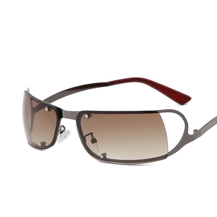 

Женские солнцезащитные очки, защита от солнца, защита от ультрафиолета, модные полые металлические солнцезащитные очки в стиле панк.