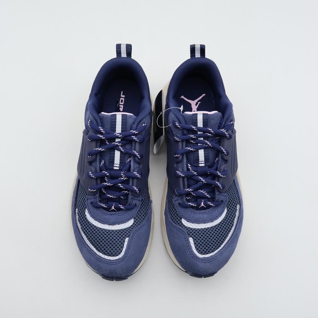 IB3722-400 Nike Jordan Trunner O/S Mitternachtsblau (Herren)