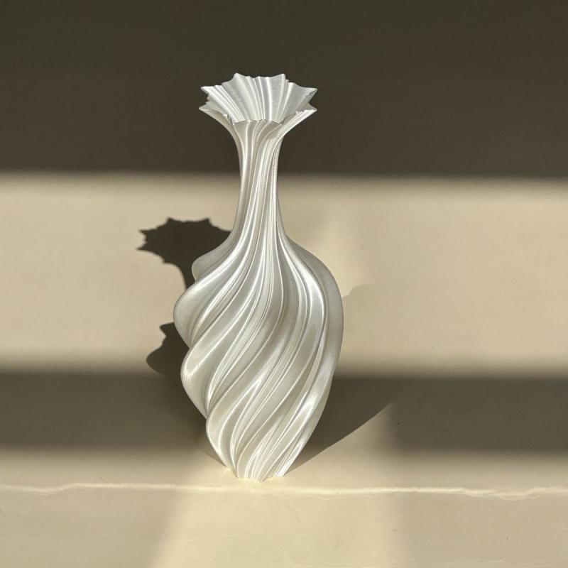 Minimalist Nordic 3D-Printed Twisted Abstract Floral Vase