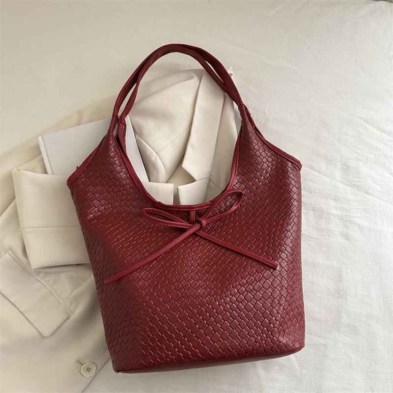 Casual Retro Large-capacity Bag Women's 2025 Spring New Simple and Popular Foreign-style Shoulder Bag Woven Tote Bag