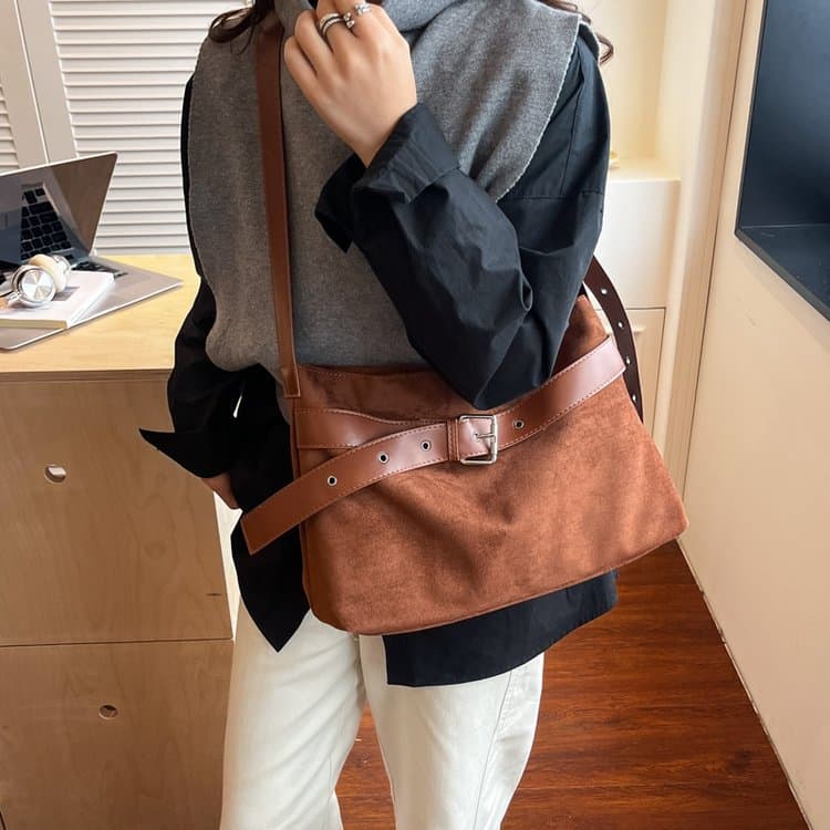 Retro Style Commuter Shoulder Messenger Tote Bag