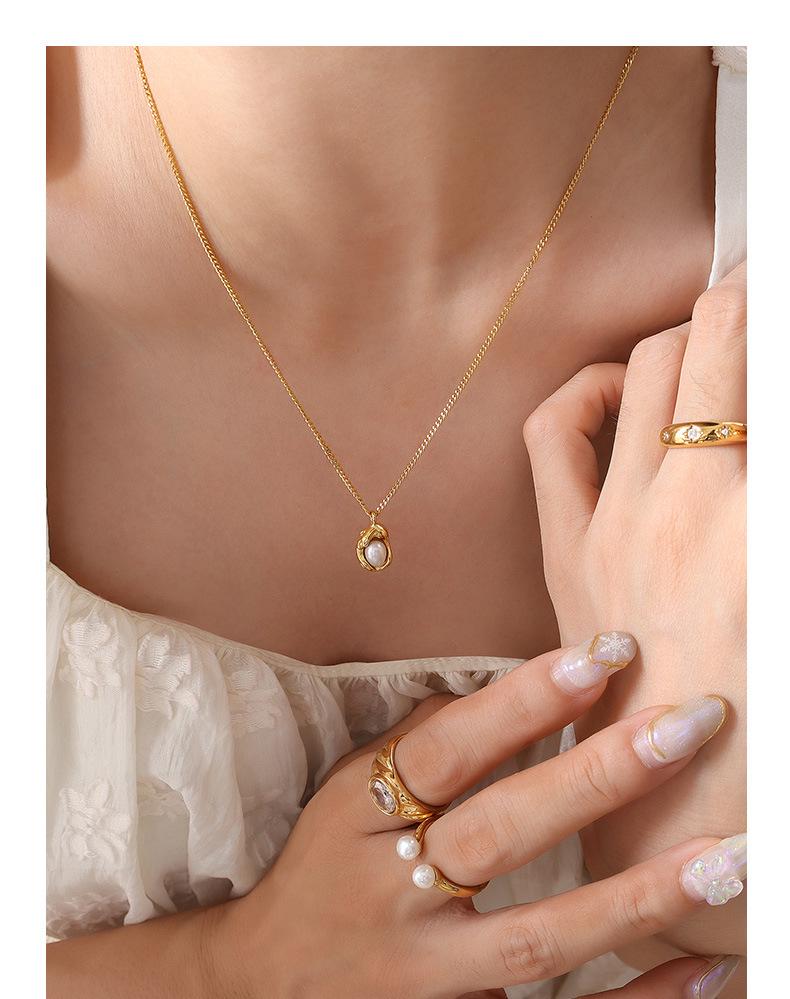 Gold-Plated Titanium Steel Cuban Chain Necklace with Freshwater Pearl Irregular Pendant.