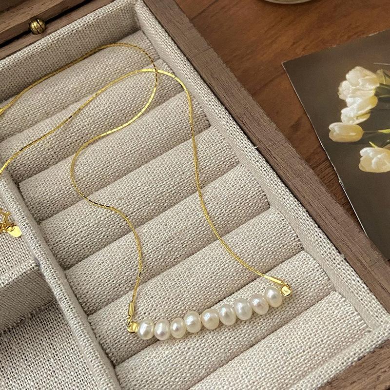 

Французское ретро жемчужное ожерелье в гонконгском стиле, элегантная цепочка на ключицу, нишевое атмосферное ожерелье