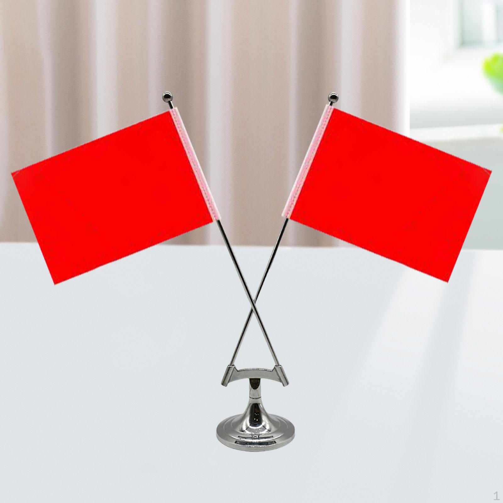 

Компактный держатель для флага с прочным основанием для использования в помещении серебряный