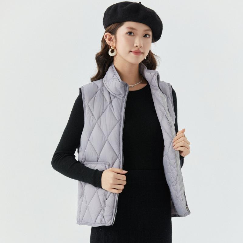 Women's Spring and Autumn Short Student Casual Vest Light Practical Pocket Comfortable Women's Zipper Vest