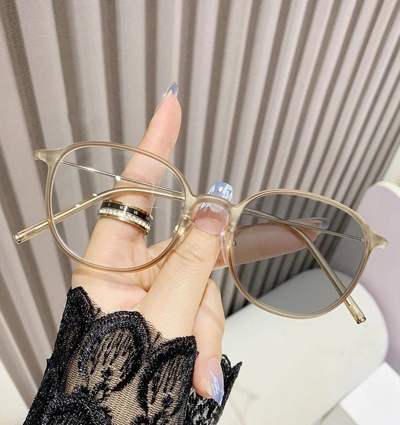 Men Women Luxury Pochromic Reading Glasses Vintage Color Changing Far Sight Presbyopia Unisex Ultralight Sunglasses 0 To +4.0