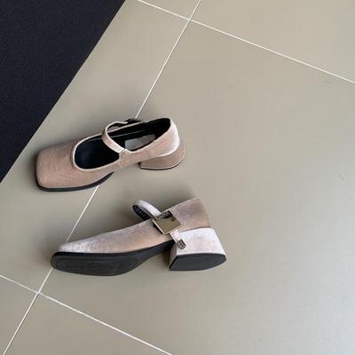 Designgefühl Nische dicker Absatz Ein-Knopf Abend Einzelne Schuhe Damen 2025 neu retro vielseitig Mary Jane kleine Lederschuhe