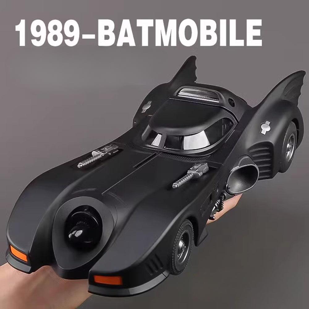 1:24 Scale 1989 Batmobile Sports Car Alloy Miniature Model Metal Diecast Vehicle Sound Light Plaything Decoration Gifts for Kids