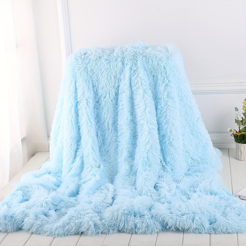 Aqua Blue Long Plush Blanket, Soft and Skin-friendly, Premium Feel. It Can Be Used as a Sofa Throw to Elevate Home Decor, or as a Shawl Blanket