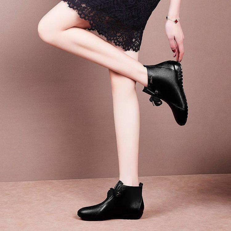 Thick-soled Soft Leather Cotton Boots Women's Versatile New Winter Non-slip Martin Boots Warm and Velvet Flat-bottomed Short Single Boots