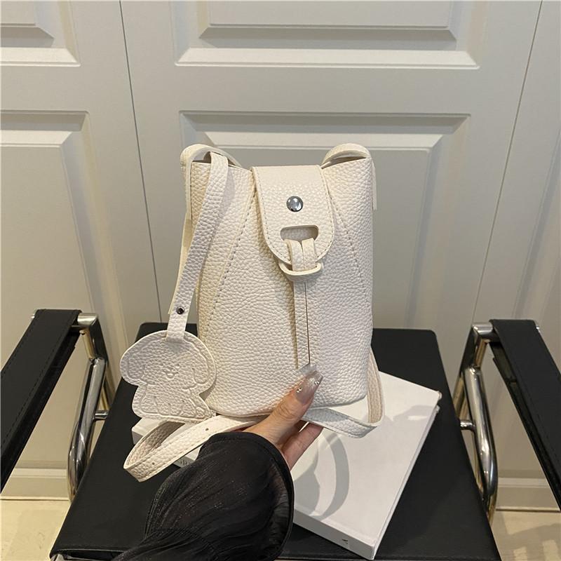 Small bag women's new trendy fashion bucket bag versatile shoulder bag crossbody mobile phone bag