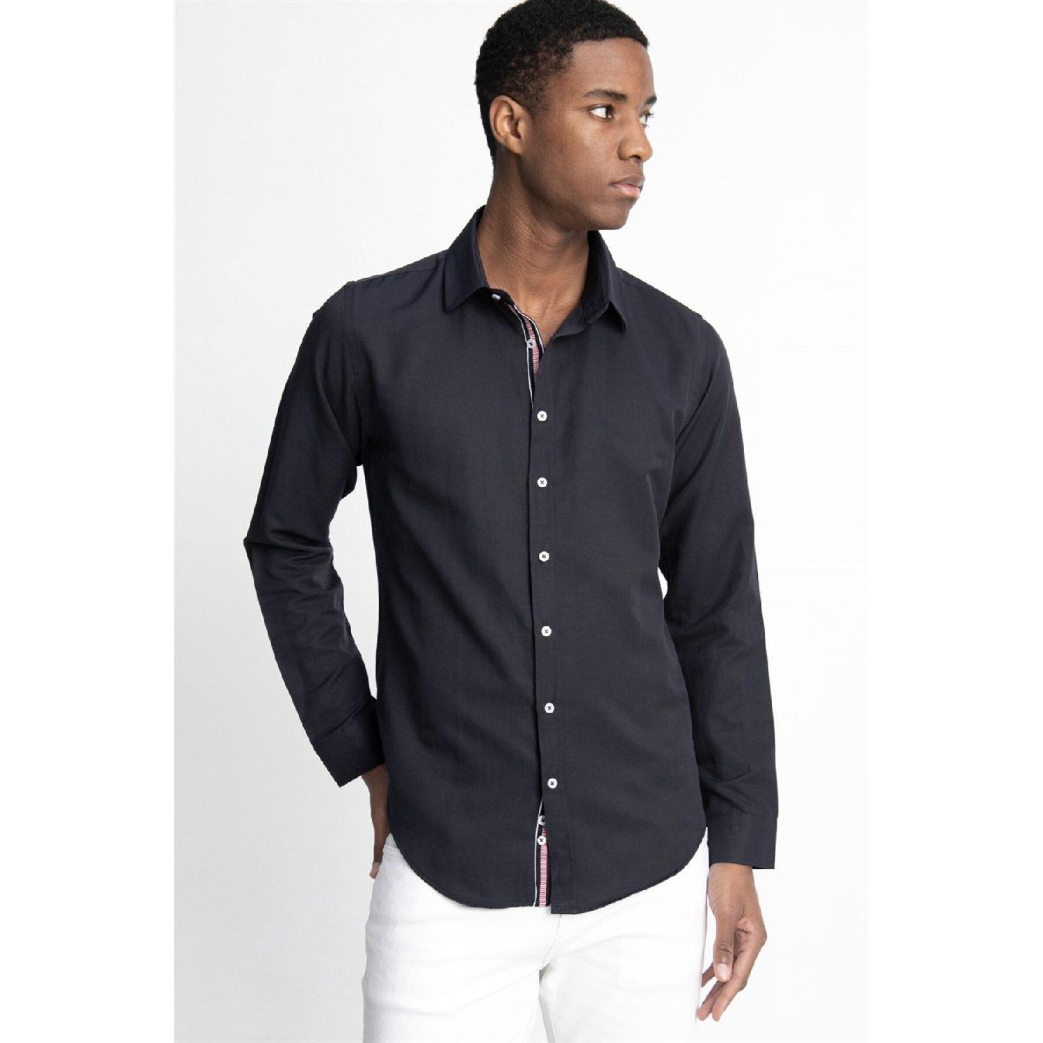 

Приталенная мужская оксфордская рубашка с длинным рукавом и текстурной окантовкой, темно-синяя рубашка XS бездна