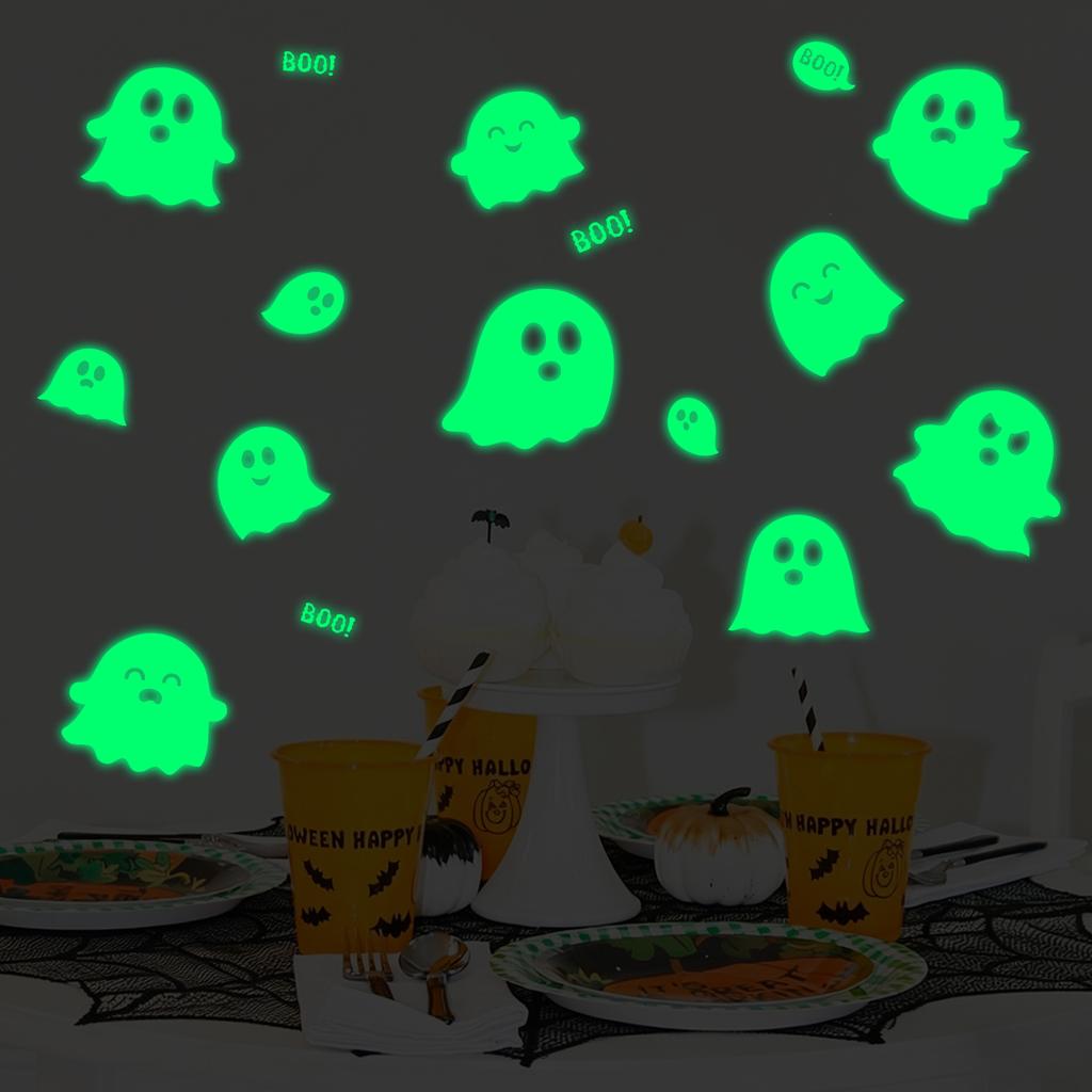 Sticker Halloween Cute Glow-In-The-Dark Ghost Wall Decal Pattern for Children's Room Wall Decor