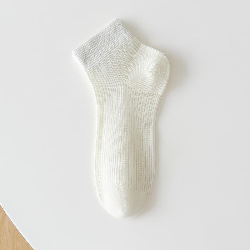 Female Summer Thin Mesh Breathable Sweat Absorption Lovely Small Fresh Boneless Short Tube Cotton Socks