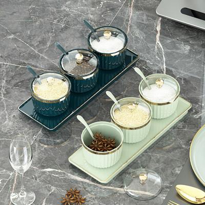 Gewürzgläser Unabhängige Gewürzbehälter Transparente Acrylgläser mit Löffeln Tablett BPA-freier Kunststoff Gewürzbox für Küchenaufbewahrung Salz Zucker
