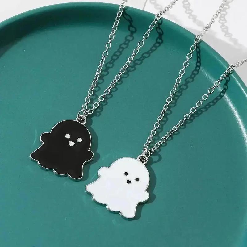 Black White Ghost Necklace Cute Pendant Chain Unisex Fashion Jewelry Halloween Style Cool Niche Personality Accessory Gift