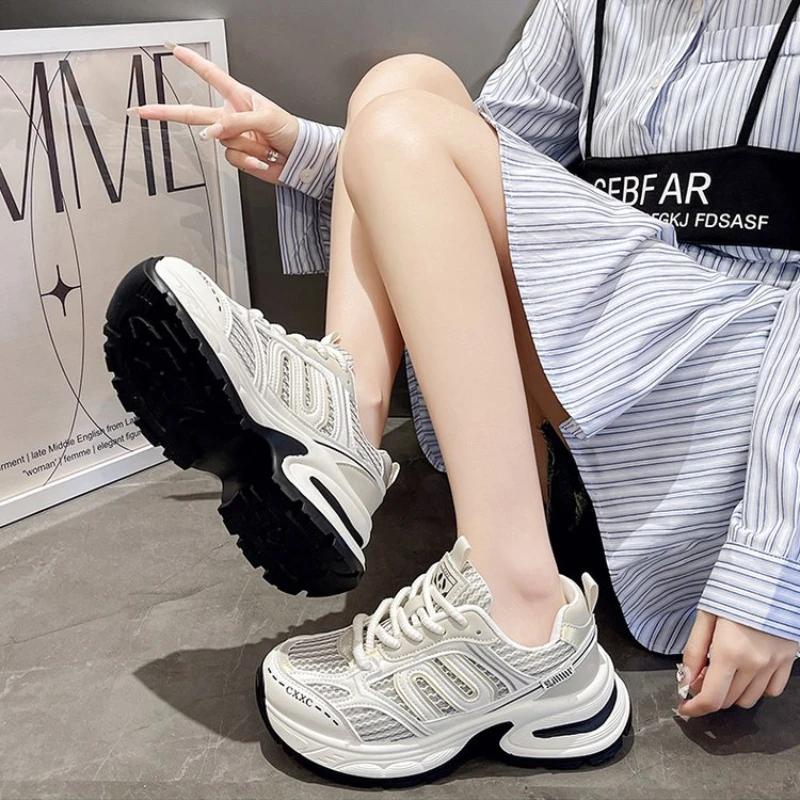 Fashion New 2024 Thick Soled Sports Shoes for Women, Thick Soled Loafers, Lace Up Flat Shoes, Popular Casual Vulcanized Shoes