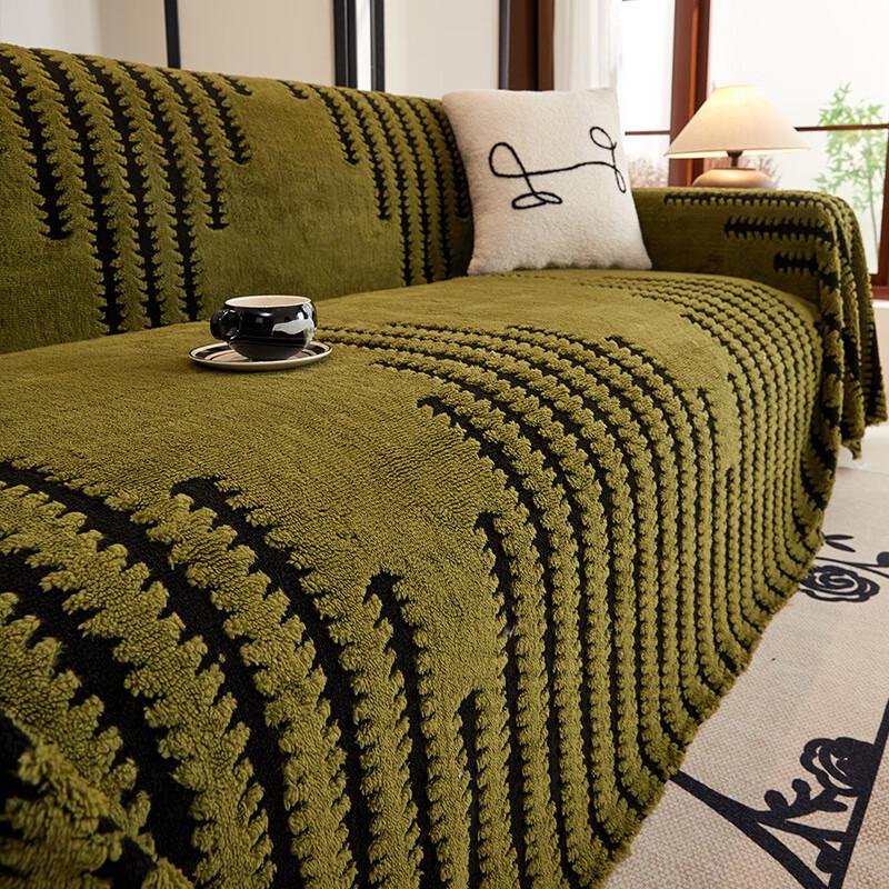 Утолщенный фланелевый противоскользящий чехол на диван