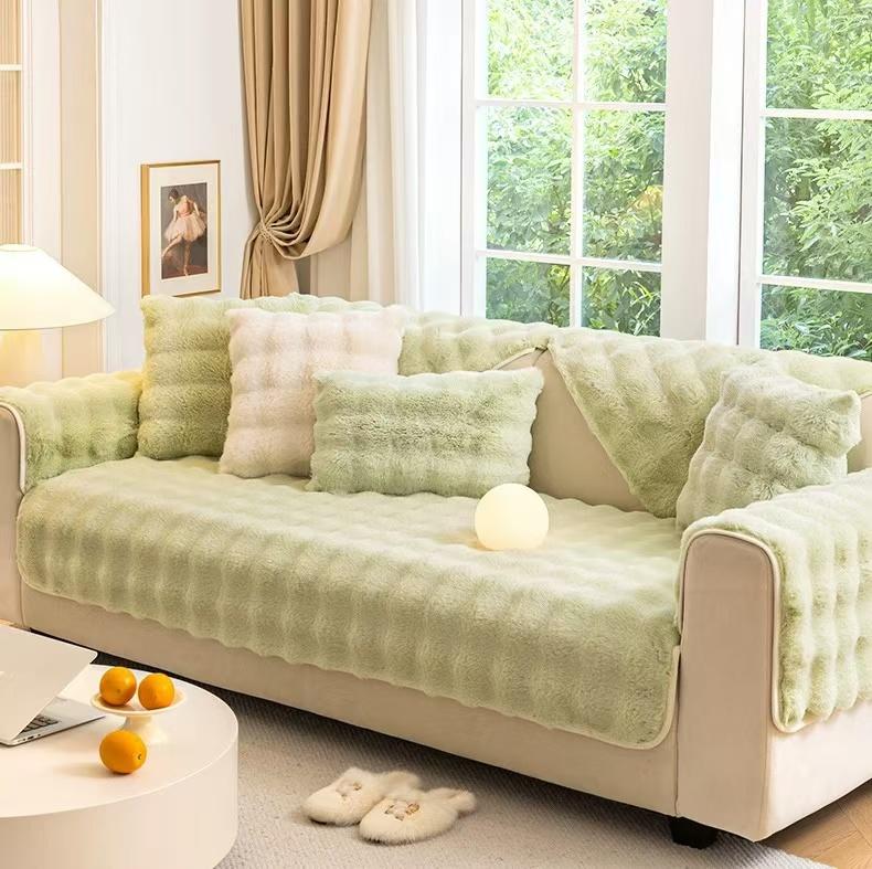 Protiskluzový polštář na pohovku, potah na pohovku, zimní teplý chlupatý potah na tlusté plyšové rohože na pohovku