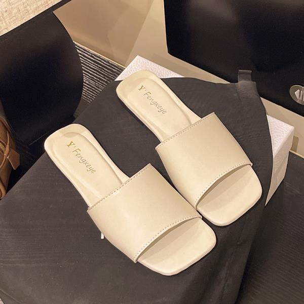 

Модная обувь Женские шлепанцы Резиновые шлепанцы Люксовые шлепанцы Квадратный носок 2025 Гавайские Плоские Дизайнерские Мягкие Модные Лаконичные Туфли Шлепанцы 35