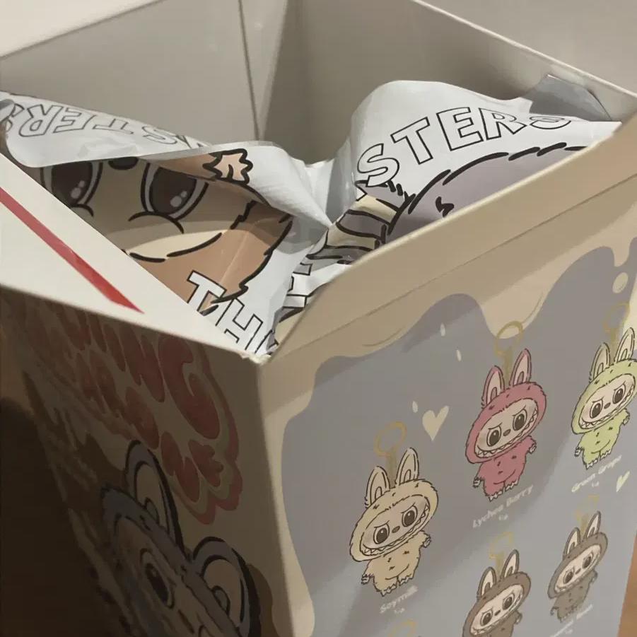 

Лабубу Серия Макаруны Морская соль Кокос