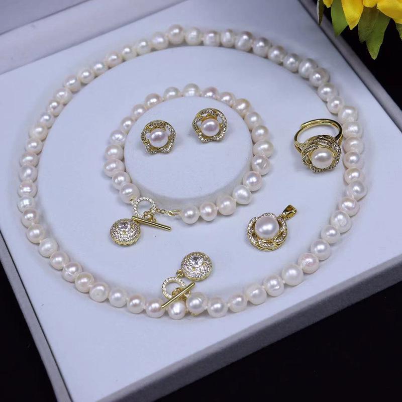 Elegant Freshwater Pearl Jewelry Set: 8-9mm French Pearl Choker Necklace, Light Luxury Fashion Design. 8-9mm