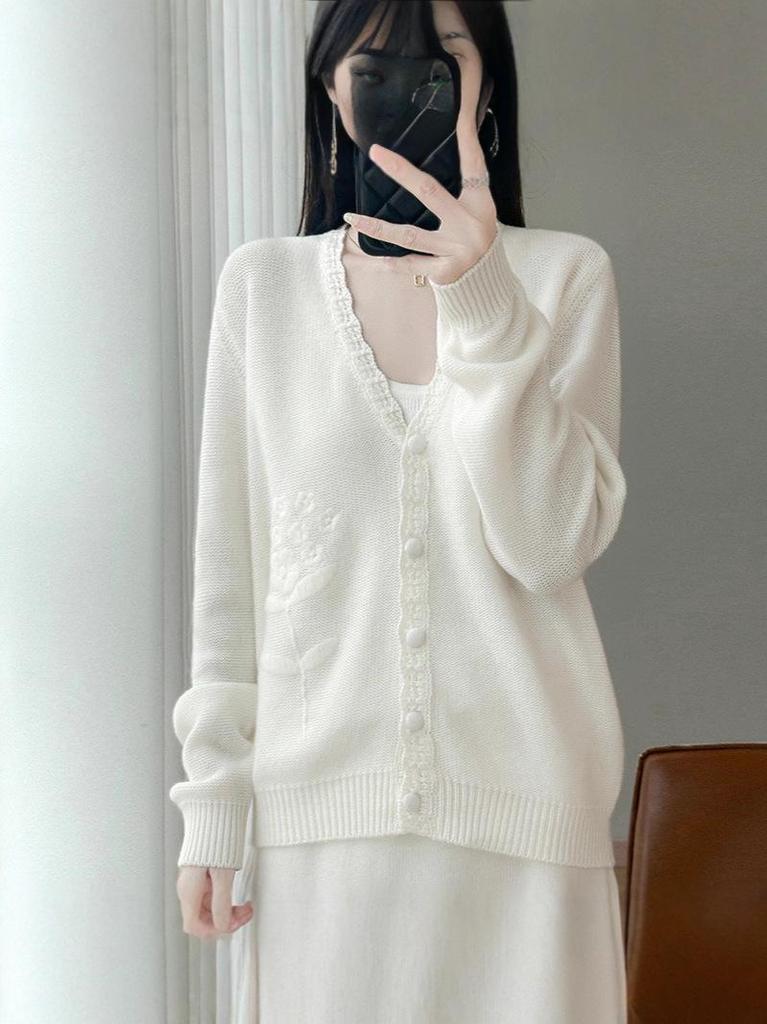 2025 A/W Women's V-Neck Pure Wool Jacquard Knit Cardigan Sweater