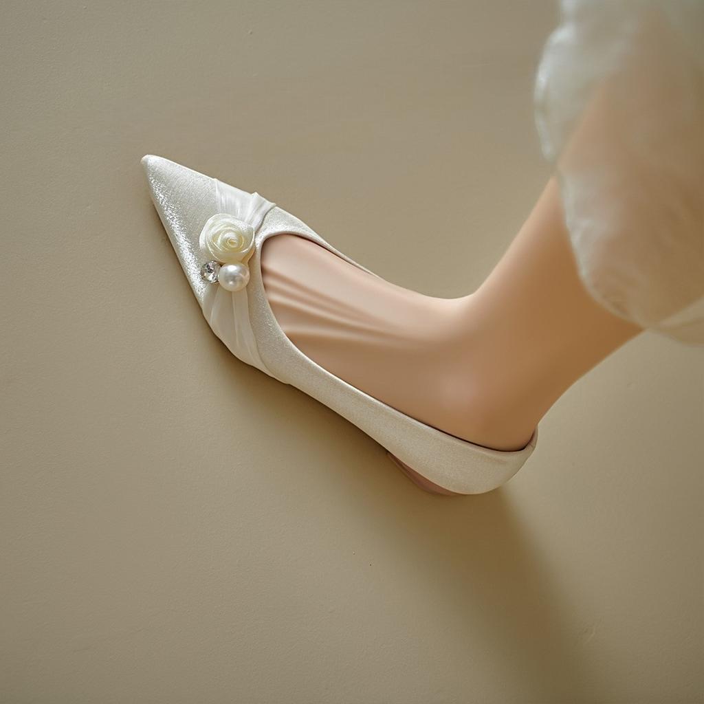 French Pearl Flower Pointed Head Thick Heel Single Shoes Women Are Not Tired Feet Low Heel Bridesmaid Shoes Bride Shoes Wedding Shoes Apricot Mic