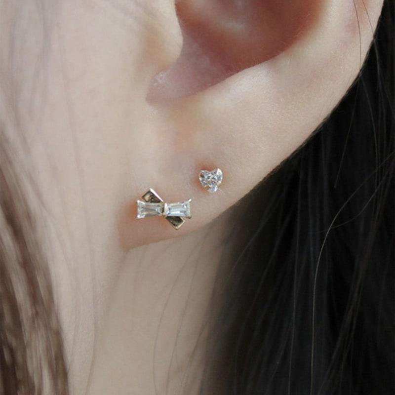 Youngglow 14k Square Cubic Ribbon Piercing