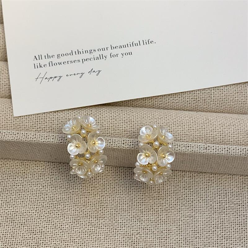 Elegant Temperament Shell Flower Earrings Korean Imitation Pearl Flower Circle Earrings For Women Sweet Unique Jewelry Gifts