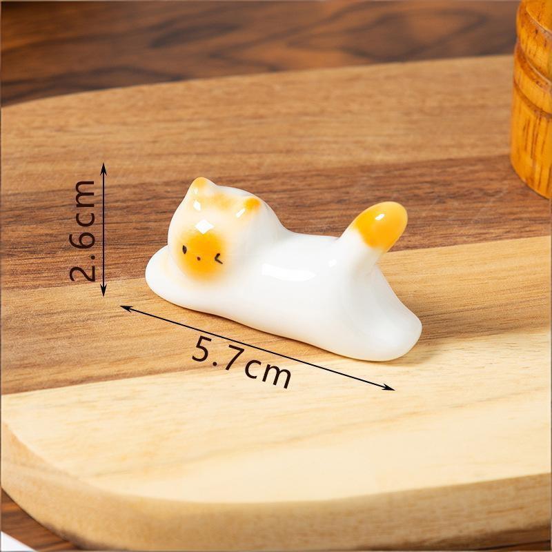 Cute Ceramic Siamese Cat Chopstick Rest, Cat-Shaped Ceramic Chopstick Holder, Adorable Mini Ceramic Desktop Ornament A