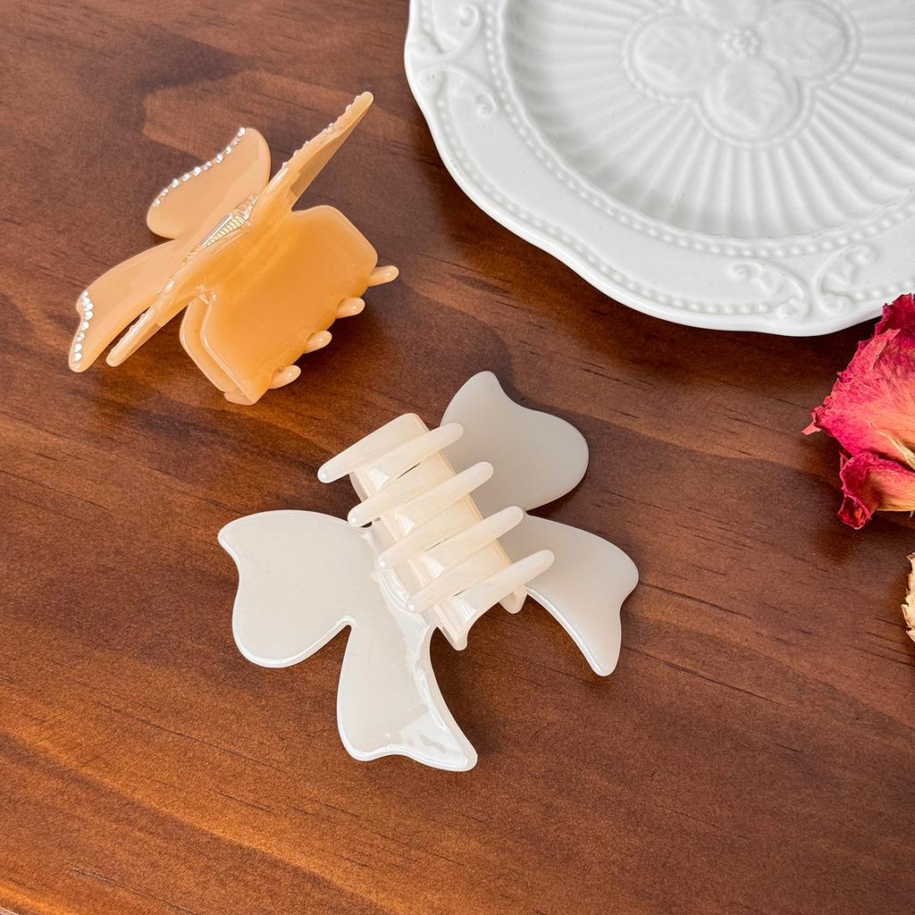 Butterfly Design Luxurious Hair Claw Clip For Women Attractive Versatile Fashionable Accessory