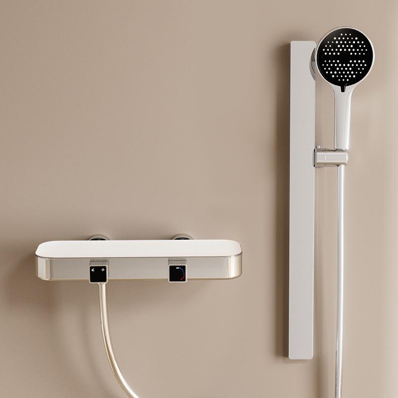 Lyxigt Regnduschhuvud i Helkoppar med Stor Förvaring och Justerbar Temperaturkontroll