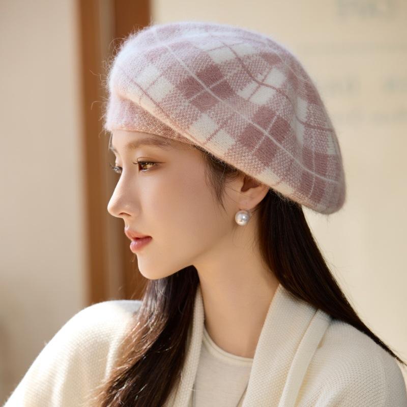 Autumn and Winter Women's Sweet Plaid Beret Casual Cold and Warm Painter Hat Women's Winter Knitted Wool Hat Outdoor Travel Windproof Hat