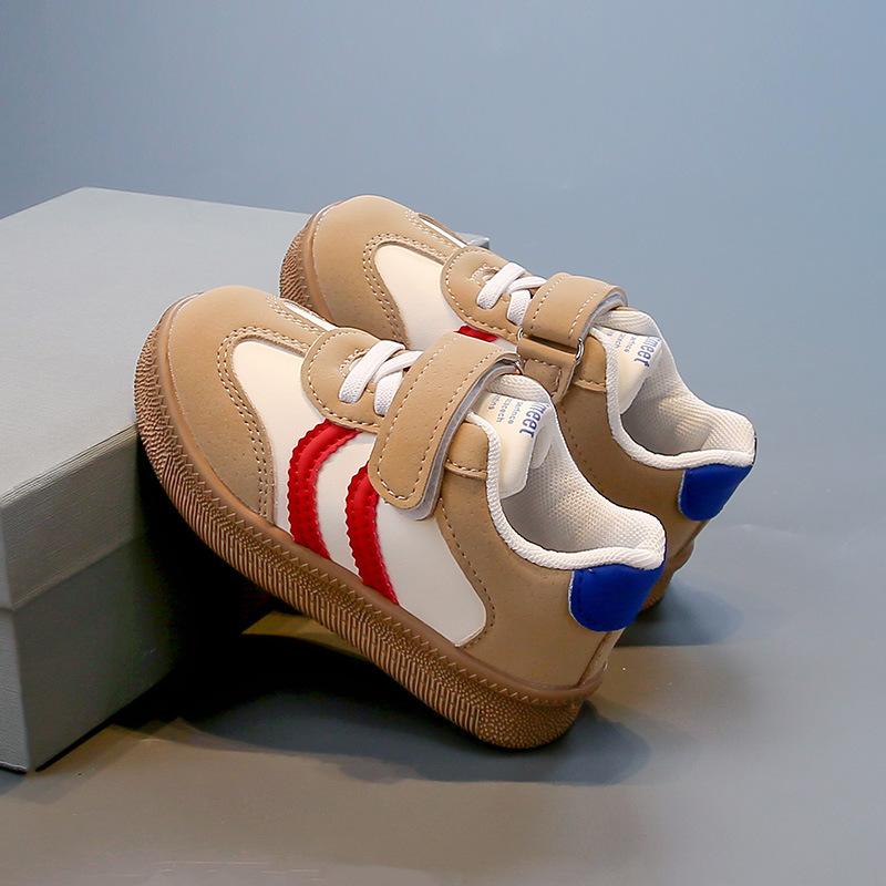 Popular leather Forrest Gump shoes 2025 spring and autumn models, baby girl soft-soled non-slip sneakers, fashionable versatile boys' shoes