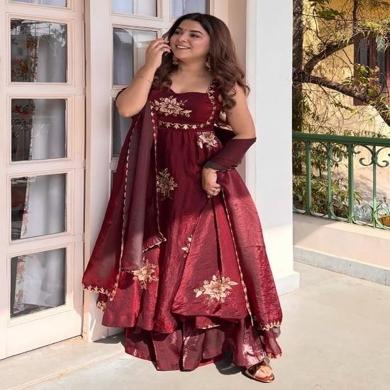 Women s Embroidered Silk Anarkali Kurta with Sharara and Dupatta Set S