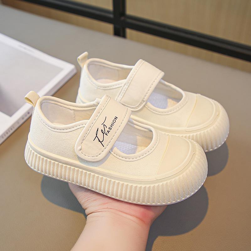 

Children s Korean version of shallow mouth canvas shoes 2025 spring and summer new casual Mary Jane princess shoes half sandals foreign style si 36