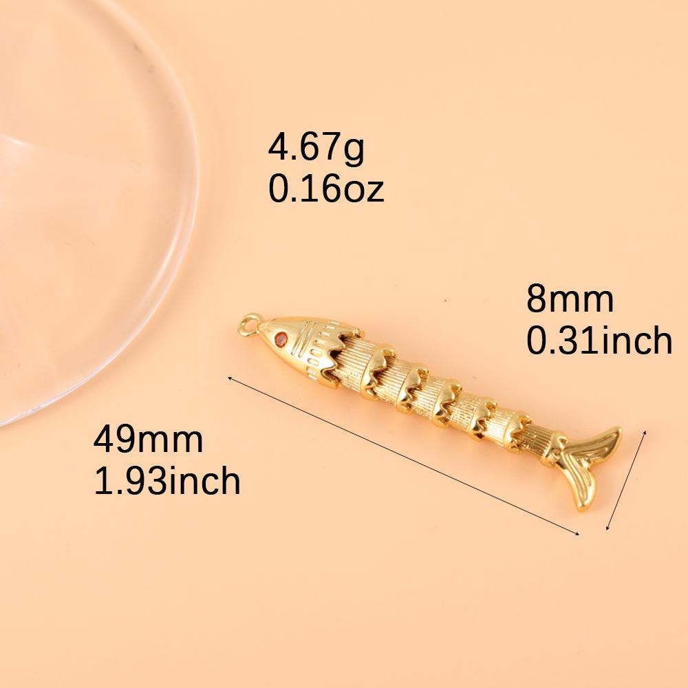 Eleganter vergoldeter Koi-Fisch Anhänger mit Strasssteinen